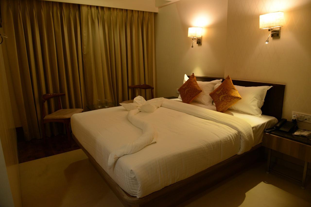 The Myriad Hotel Bhayandar Dış mekan fotoğraf