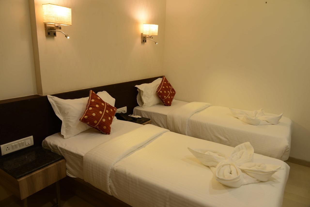 The Myriad Hotel Bhayandar Dış mekan fotoğraf