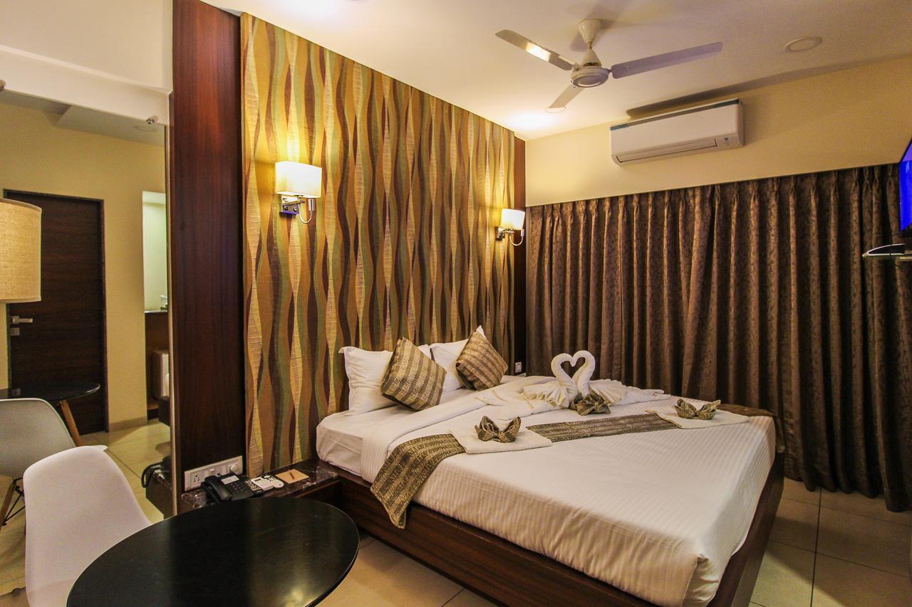 The Myriad Hotel Bhayandar Dış mekan fotoğraf